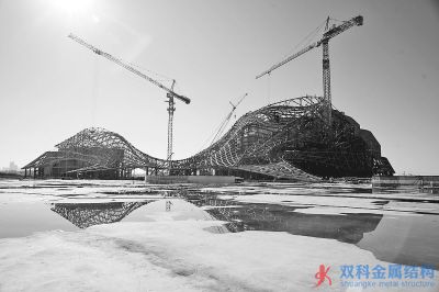 哈爾濱大劇院鋼結(jié)構(gòu)架設(shè)完工 音樂殿堂漸行漸近